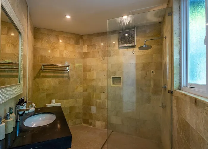 2br Walking Distance To Finns & Atlas チャングー